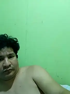 Snapshot of 3-11A chatting on 11/30/25, 07:01 3-11A online show from 11/30/25, 07:01