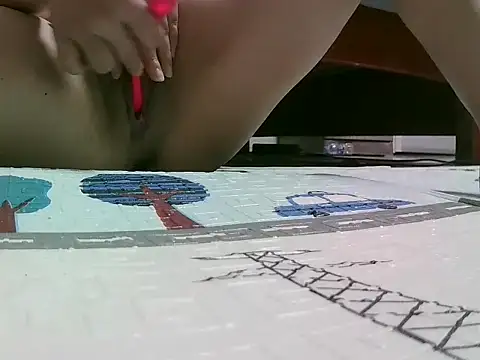 -Luxury online show from 04/07/26, 01:22