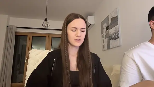 Snapshot of TenDouble chatting on 12/23/25, 01:25 TenDouble online show from 12/23/25, 01:25