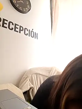 Snapshot of ALEJA__07 chatting on 09/11/25, 12:49 ALEJA 07 online show from 09/11/25, 12:49