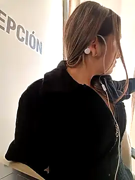 Snapshot of ALEJA__07 chatting on 09/13/25, 01:00 ALEJA 07 online show from 09/13/25, 01:00