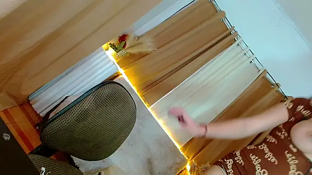 DickforlillyPetite online show from 02/17/26, 08:22