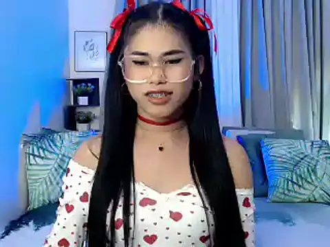 PrettyBlythes TS online show from 11/03/25, 11:22