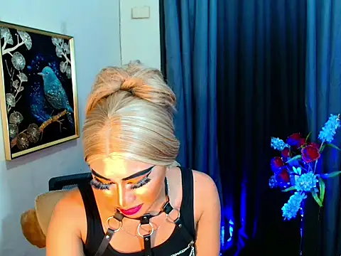 Snapshot of Queen_yasii_88 chatting on 10/09/25, 03:54 Queen yasii 88 online show from 10/09/25, 03:54