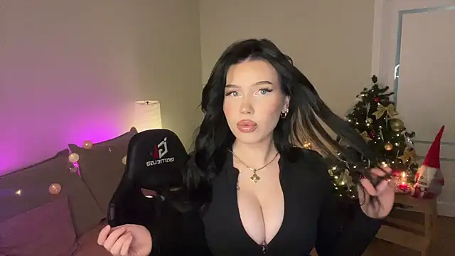 mistress of hearts online show from 12/20/25, 07:54