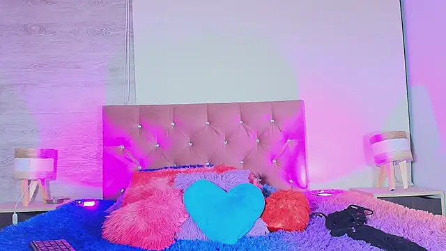 Zamara Kleii online show from 04/10/26, 04:39