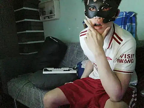 boyhigh1997 online show from 01/15/26, 04:39