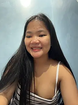 Snapshot of princess_janine chatting on 06/19/26, 09:46 princess janine online show from 06/19/26, 09:46