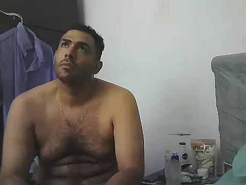 morenocabro10 online show from 01/06/26, 02:37