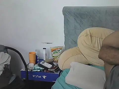 morenocabro10 online show from 01/10/26, 03:52