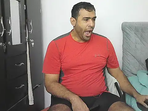 morenocabro10 online show from 02/16/26, 07:21