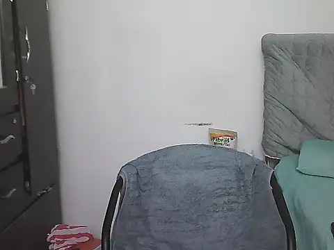 morenocabro10 online show from 03/03/26, 06:36