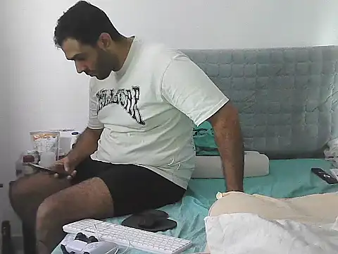 morenocabro10 online show from 04/21/26, 05:06