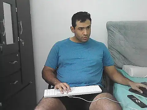 morenocabro10 online show from 04/23/26, 09:39