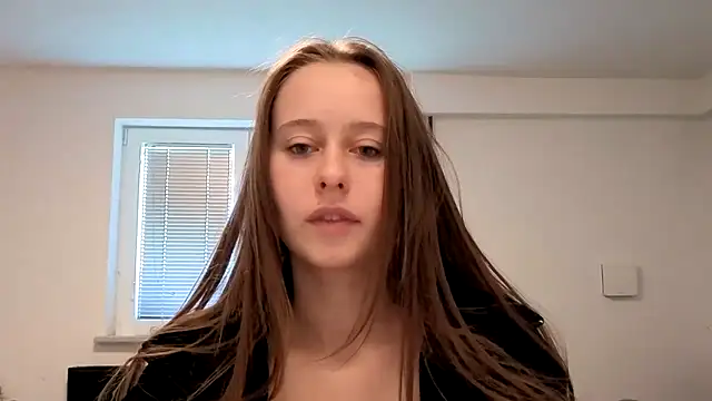 Snapshot of Kisacka chatting on 10/25/25, 10:34 Kisacka online show from 10/25/25, 10:34