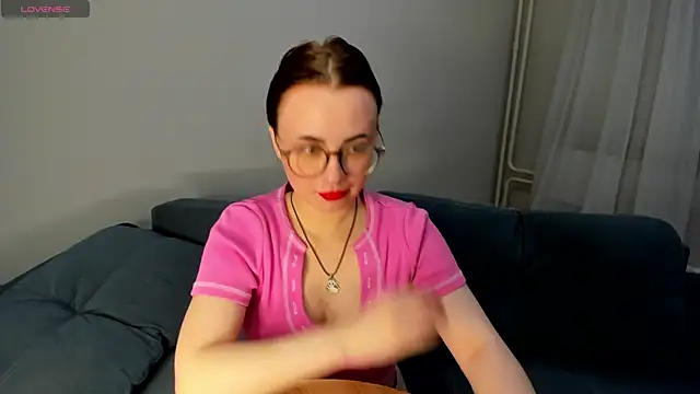 MewStella online show from 03/24/26, 10:15