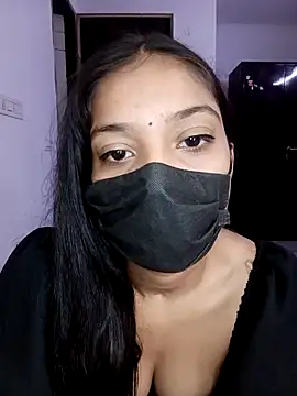 Cute Rakhi8 online show from 09/09/25, 04:34