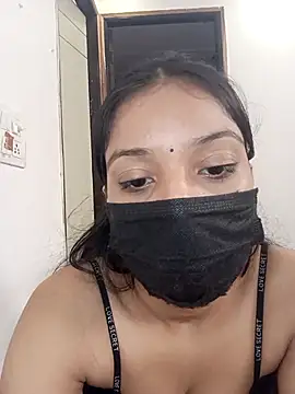 Cute Rakhi8 online show from 10/31/25, 06:14