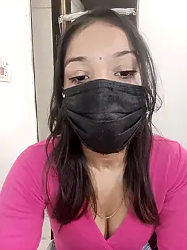 Cute Rakhi8 online show from 11/28/25, 04:26