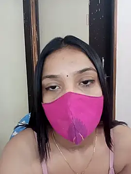 Cute Rakhi8 online show from 02/15/26, 08:02