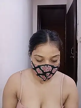Cute Rakhi8 online show from 07/14/26, 10:21