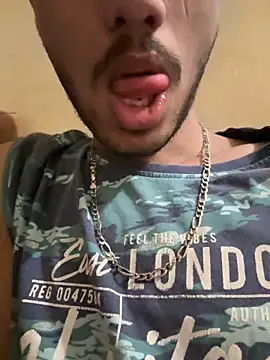 Snapshot of hoegupta chatting on 10/02/25, 06:15 hoegupta online show from 10/02/25, 06:15