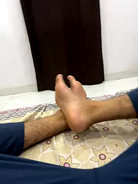 Snapshot of funny_sexxx chatting on 11/04/25, 04:28 funny sexxx online show from 11/04/25, 04:28