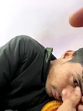 Snapshot of funny_sexxx chatting on 12/15/25, 10:52 funny sexxx online show from 12/15/25, 10:52