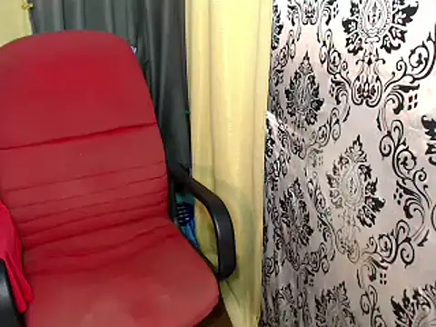 lovelyallena07 online show from 03/04/26, 07:14