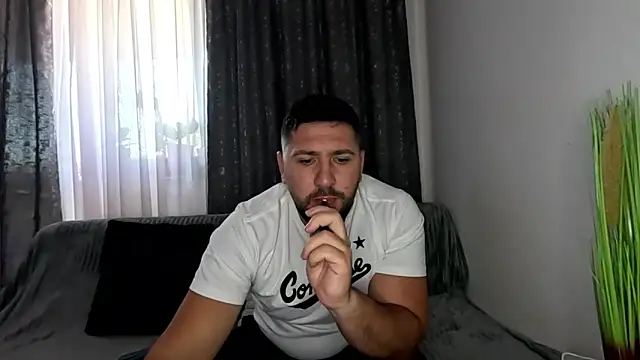 Gold Alpha Boy online show from 09/16/25, 08:15