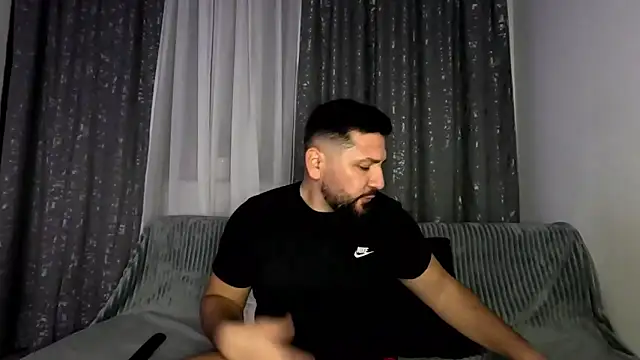 Gold Alpha Boy online show from 10/24/25, 07:43