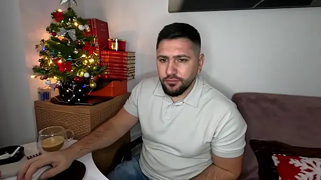 Gold Alpha Boy online show from 12/04/25, 09:51