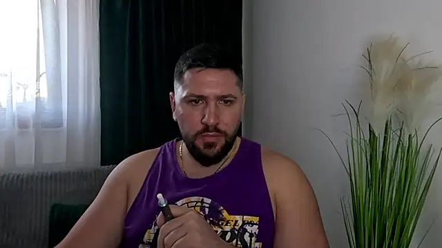 Gold Alpha Boy online show from 03/10/26, 01:49