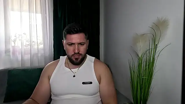 Gold Alpha Boy online show from 04/23/26, 01:57