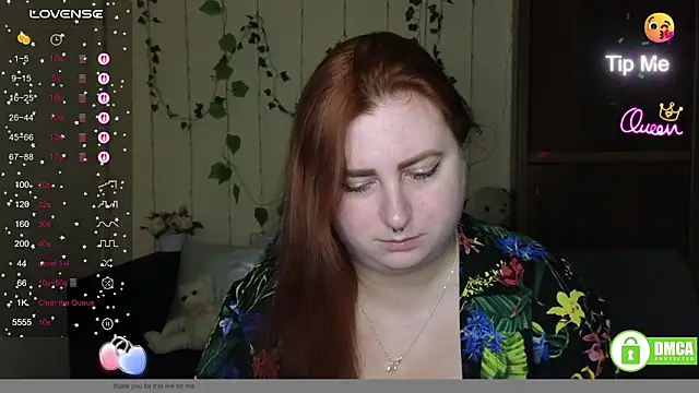 Snapshot of Alicia_love00 chatting on 05/18/26, 05:24 Alicia love00 online show from 05/18/26, 05:24