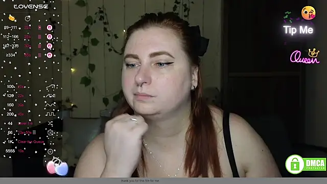 Snapshot of Alicia_love00 chatting on 05/25/26, 05:24 Alicia love00 online show from 05/25/26, 05:24