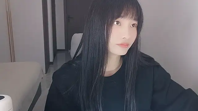Snapshot of Lisa-3333 chatting on 03/29/26, 01:44 Lisa-3333 online show from 03/29/26, 01:44