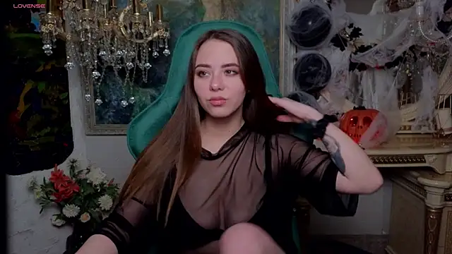 IvoryWood  online show from 10/21/25, 12:28