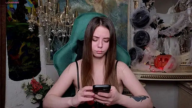 IvoryWood  online show from 10/24/25, 11:28