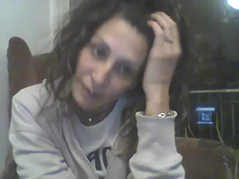 Snapshot of Bebita-zmp chatting on 06/24/26, 02:21 Bebita-zmp online show from 06/24/26, 02:21