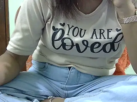 CHAMELI4747 online show from 10/14/25, 08:48