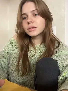 Snapshot of Delilah_Leila chatting on 11/15/25, 09:32 Delilah Leila online show from 11/15/25, 09:32