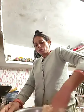 ISHANI-SINGH online show from 11/18/25, 03:38