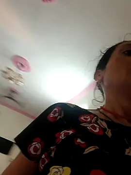 ISHANI-SINGH online show from 04/10/26, 02:50