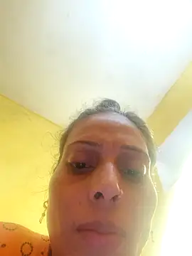 ISHANI-SINGH online show from 04/12/26, 03:11