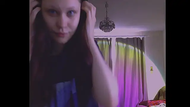 Snapshot of Lunliss chatting on 07/05/26, 01:07 Lunliss online show from 07/05/26, 01:07
