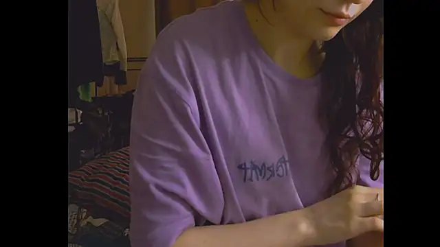 Snapshot of Lunliss chatting on 07/19/26, 04:16 Lunliss online show from 07/19/26, 04:16
