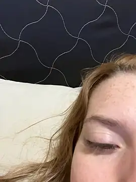 Snapshot of SafadaJS chatting on 02/17/26, 06:21 SafadaJS online show from 02/17/26, 06:21