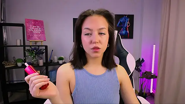 CindySparkl online show from 11/19/25, 04:56