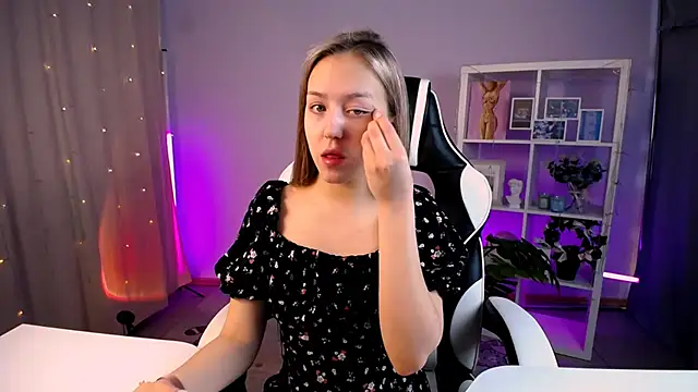 CindySparkl online show from 02/28/26, 03:18